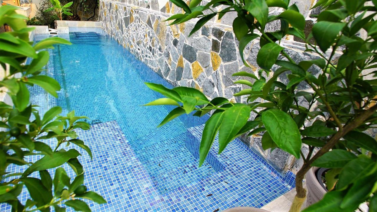 Penthouse Stoliv New Spa-Pool Villa Is Located 5M From The Sea, Exclusive Terrace,Private Jetty Wih Sunbeds, Pebble Beach, Secluded Location Total Area 375M2 At Your Disposal Kotor Exterior foto