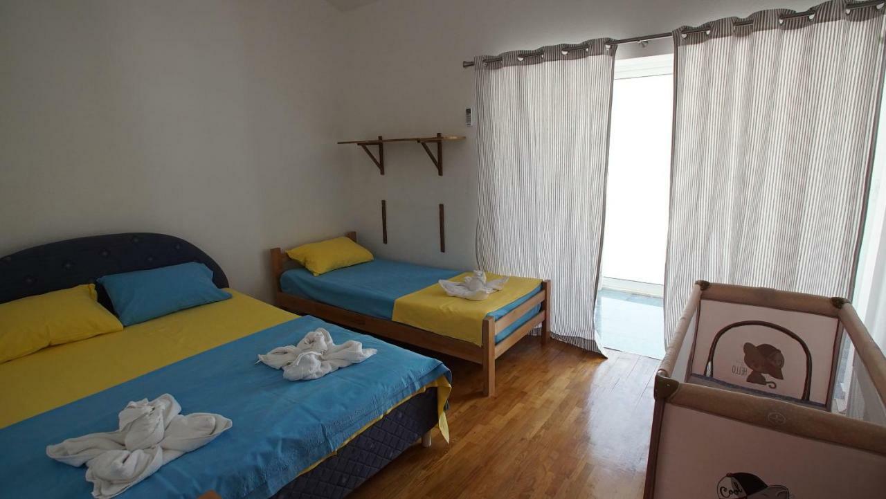 Penthouse Stoliv New Spa-Pool Villa Is Located 5M From The Sea, Exclusive Terrace,Private Jetty Wih Sunbeds, Pebble Beach, Secluded Location Total Area 375M2 At Your Disposal Kotor Exterior foto